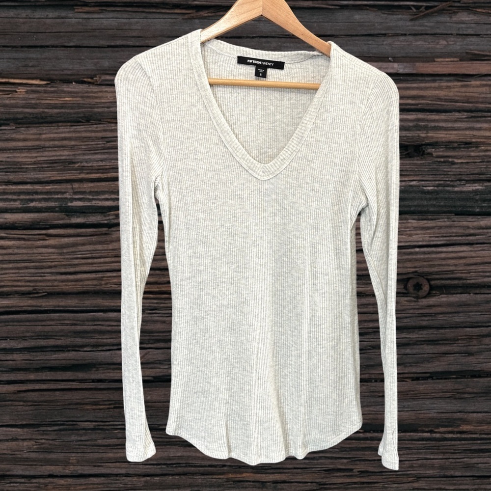 Fifteen Twenty Gray Fitted Long Sleeve Tee